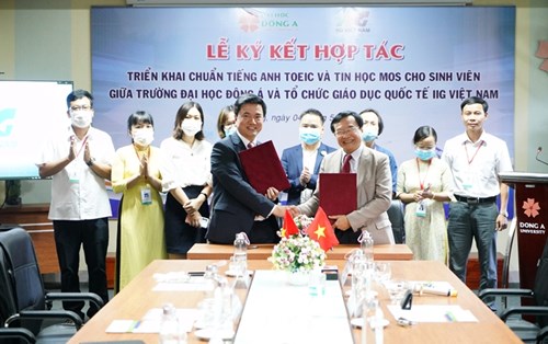 Chuẩn hóa năng lực ngoại ngữ và tin học cho Sinh viên với bài thi quốc tế TOEIC và MOS